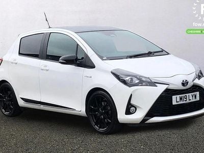 Used Toyota Yaris Hybrid Sport 101 HP (74 kW) 2019 White Hatchback