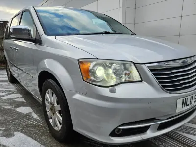 Usado Chrysler Grand Voyager Limited 2011 Prateado Monovolume