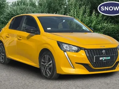 Used Peugeot 208 Active+ 75 HP (55 kW) 2023 Yellow Hatchback