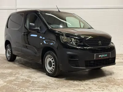 Used Peugeot Partner Premium 131 HP (96 kW) 2022 Black MPV