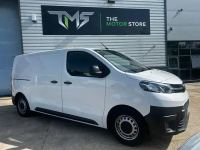 Used Toyota Proace Active 100 HP (73 kW) 2023 White MPV