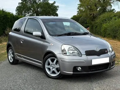 Used Toyota Yaris Sport 150 HP (110 kW) 2005 Silver Hatchback