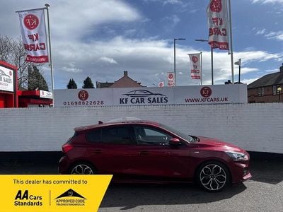 Used Ford Focus ST-Line X 120 HP (88 kW) 2018 Red Hatchback