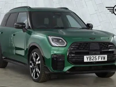Usado Mini Countryman 168 CV (123 kW) 2025 Verde SUV