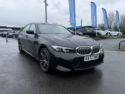 Begagnad BMW 330e M Sport 2022 Svart Sedan