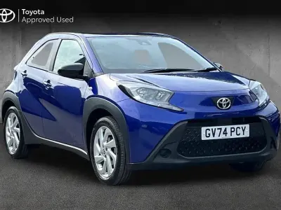 Used Toyota Aygo X PURE 71 HP (52 kW) 2024 Blue SUV