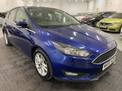 Used Ford Focus Zetec 115 HP (84 kW) 2015 Blue Hatchback