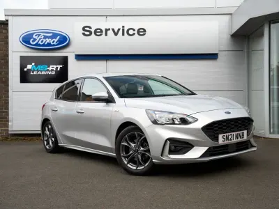 Used Ford Focus ST-Line 125 HP (91 kW) 2021 Moondust silver Hatchback