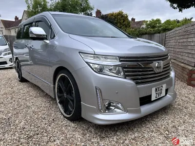 Begagnad Kia Ceed 2021 Silver Halvkombi