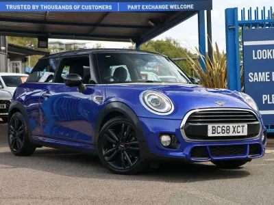Used Mini Cooper Hatch 134 HP (98 kW) 2019 Starlight blue Hatchback