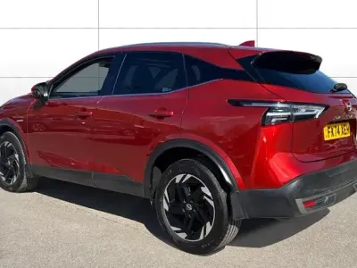 Used Nissan Qashqai N-Connecta 158 HP (116 kW) 2024 Red SUV