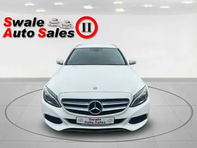 Used Mercedes C200 184 HP (135 kW) 2015 White Estate
