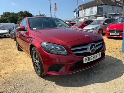 Used Mercedes C200 SE 2018 Red Sedan