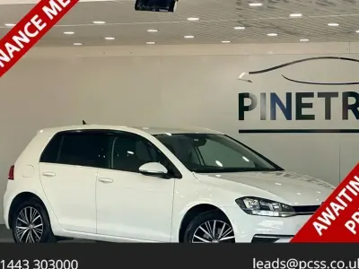 Używany VW Golf VII SE 125 KM (91 kW) 2017 Biały Hatchback