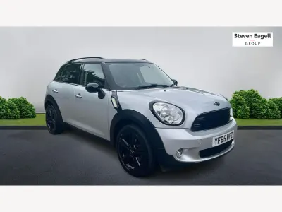 Used Mini Cooper 122 HP (89 kW) 2016 Silver Hatchback