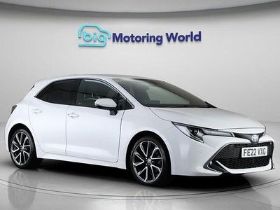 Used Toyota Corolla 122 HP (89 kW) 2022 White Hatchback