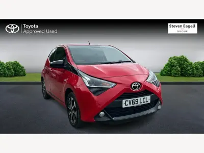 Used Toyota Aygo Trend 72 HP (52 kW) 2019 Red Hatchback