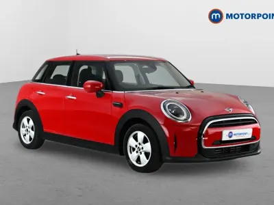 Used Mini Cooper Classic 136 HP (100 kW) 2022 Red Hatchback