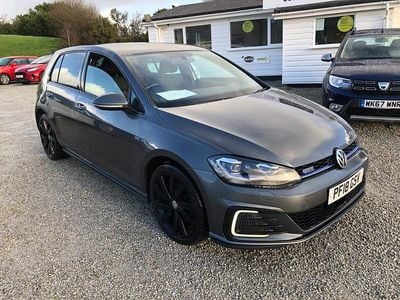 Grey Used 2018 VW Golf VII Advance Hatchback | £11,797 (Fair price)