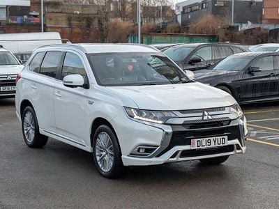 Used Mitsubishi Outlander P-HEV 2019 White Estate