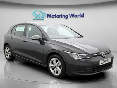 Używany VW Golf VII Life 150 KM (110 kW) 2021 Szary Hatchback