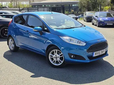 Used Ford Fiesta Zetec 100 HP (73 kW) 2016 Blue Hatchback