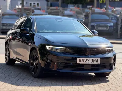 Used Vauxhall Astra 130 HP (95 kW) 2023 Black Hatchback