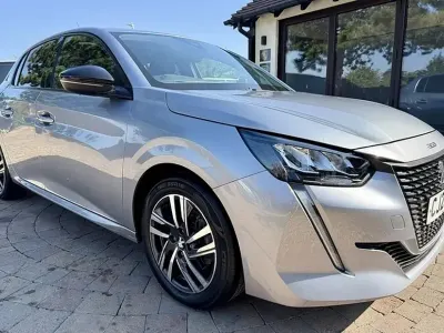 Used Peugeot 208 Allure+ 100 HP (73 kW) 2023 Grey Hatchback