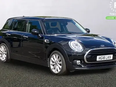 Usado Mini Cooper Clubman Chili 150 CV (110 kW) 2018 Negro Familiar