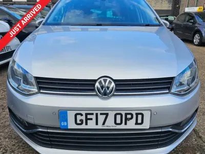 Used VW Polo Edition 60 HP (44 kW) 2017 Silver Hatchback
