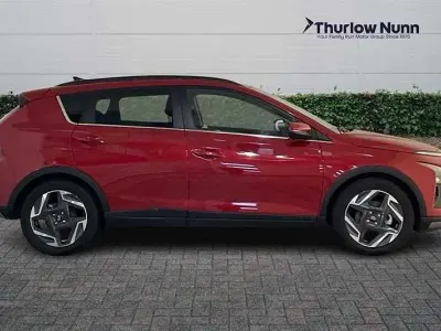 Begagnad Hyundai Bayon Ultimate 101 HK (74 kW) 2025 Röd SUV