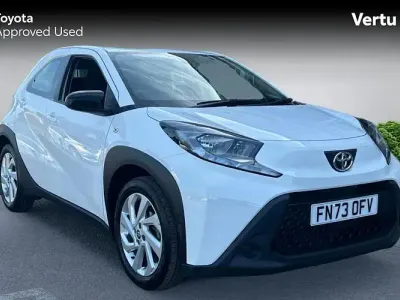 Usado Toyota Aygo X PURE 72 HP (52 kW) 2025 SUV