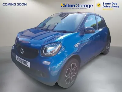 Used Smart ForFour Premium 90 HP (66 kW) 2019 Black Hatchback