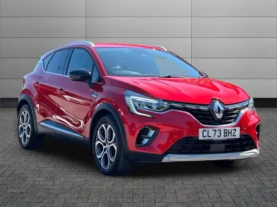 Used Renault Captur Techno 143 HP (105 kW) 2024 Red SUV