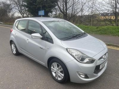 Used Hyundai ix20 Active 115 HP (84 kW) 2015 Silver Hatchback