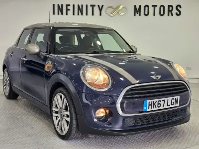 Używany Mini Cooper Hatch 2018 Niebieski Hatchback