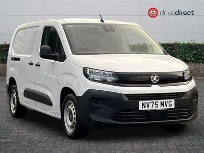 New Vauxhall Combo S 100 HP (73 kW) 2025 White MPV