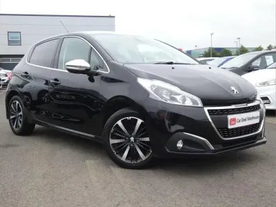 Used Peugeot 208 Allure Premium 80 HP (58 kW) 2018 Black Hatchback