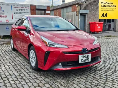 Usado Toyota Prius 122 HP (89 kW) 2019 Vermelho Citadino