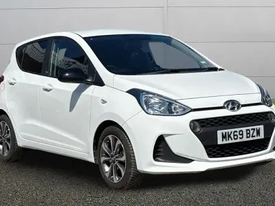 Used Hyundai i10 67 HP (49 kW) 2019 White Hatchback