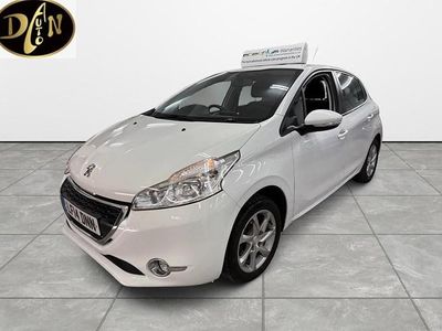 Used Peugeot 208 Active 2014 White Hatchback