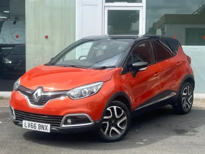 Usado Renault Captur Dynamique 90 CV (66 kW) 2016 Naranja SUV