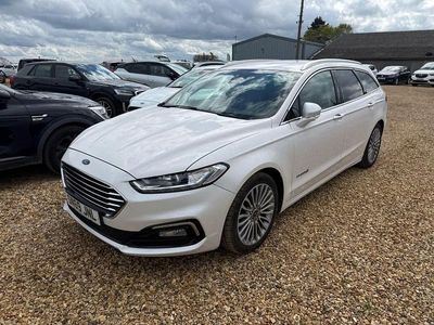 Used Ford Mondeo Titanium 187 HP (137 kW) 2019 White Estate