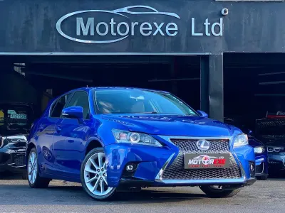 Used Lexus CT200h 134 HP (98 kW) 2012 Blue Hatchback
