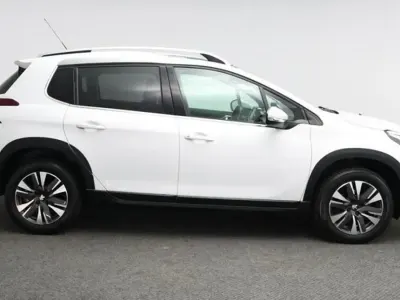 Used Peugeot 2008 Allure Premium 81 HP (59 kW) 2018 White SUV