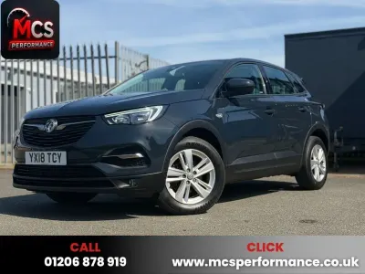 Used Vauxhall Grandland X S 120 HP (88 kW) 2018 Green SUV