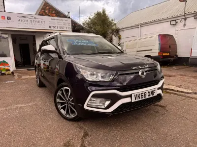 Used SsangYong Tivoli 115 HP (84 kW) 2018 Blue SUV