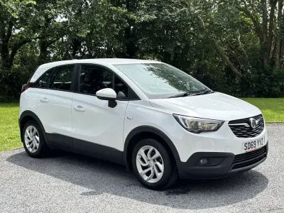 Used Vauxhall Crossland X 83 HP (61 kW) 2019 White SUV