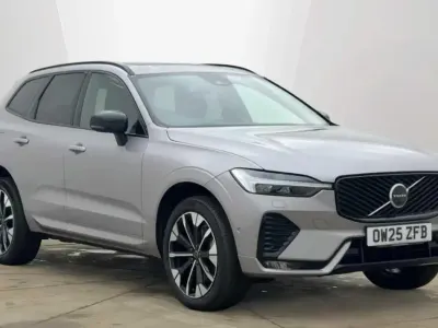 Begagnad Volvo XC60 Ultra 250 HK (183 kW) 2025 Silver SUV