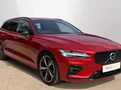 Used Volvo V60 Ultimate 194 HP (142 kW) 2024 Estate